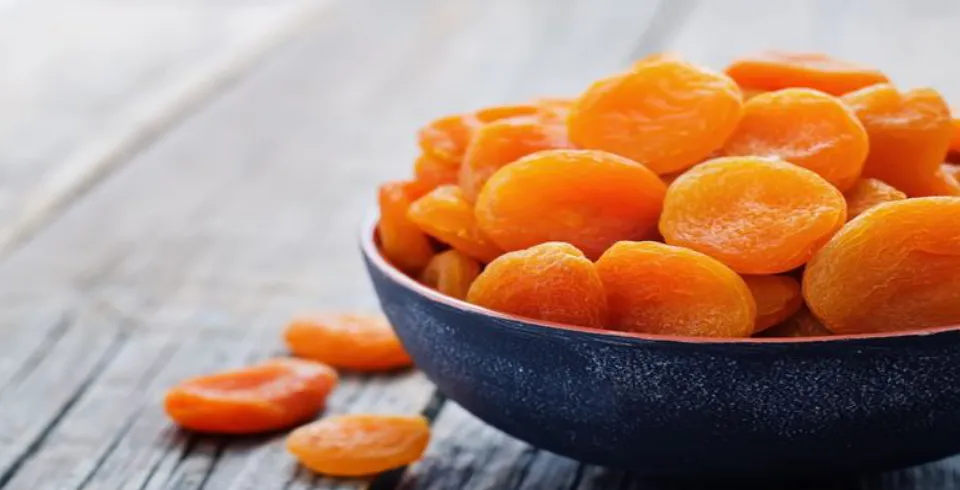 Gündə 2 ədəd quru ərik yesəz..